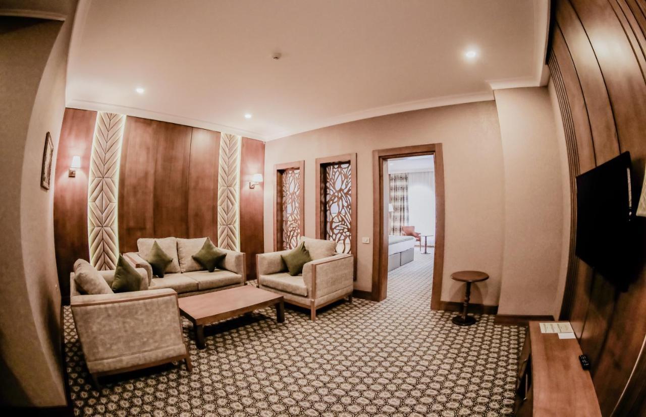 Madison Hotel باكو المظهر الخارجي الصورة