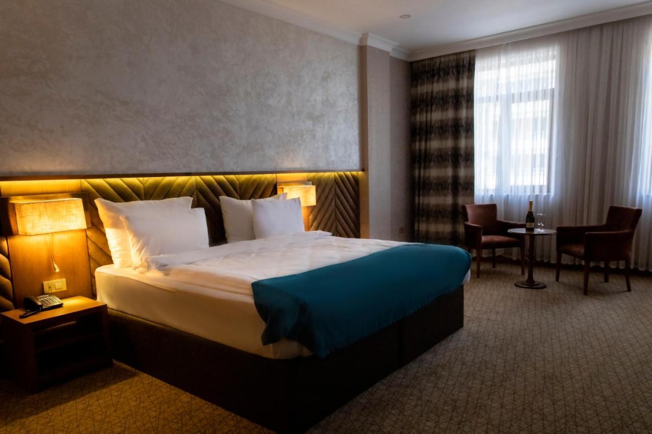Madison Hotel باكو المظهر الخارجي الصورة