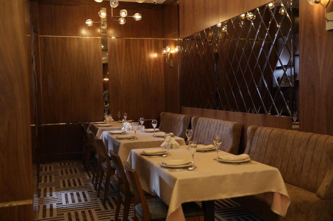 Madison Hotel باكو المظهر الخارجي الصورة